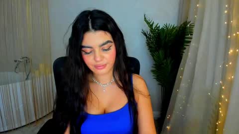 Snapshot of snowingwinter chatting on January 2025 04:06:01 PM snowingwinter online show from January 2025 04:06:01 PM