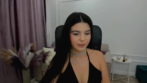 Snapshot of snowingwinter chatting on February 2025 06:44:01 AM snowingwinter online show from February 2025 06:44:01 AM