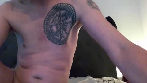 Snapshot of snub71 chatting on January 2025 01:03:02 PM snub71 online show from January 2025 01:03:02 PM