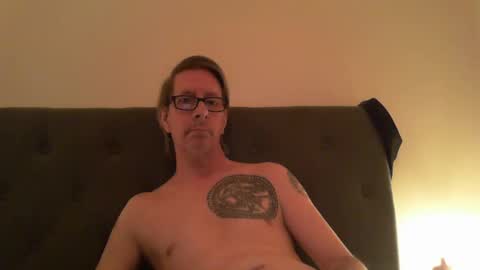 Snapshot of snub71 chatting on February 2025 03:17:02 PM snub71 online show from February 2025 03:17:02 PM