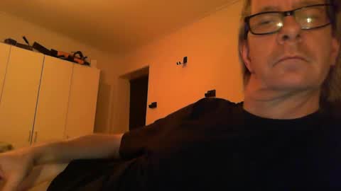 Snapshot of snub71 chatting on February 2025 07:17:02 PM snub71 online show from February 2025 07:17:02 PM