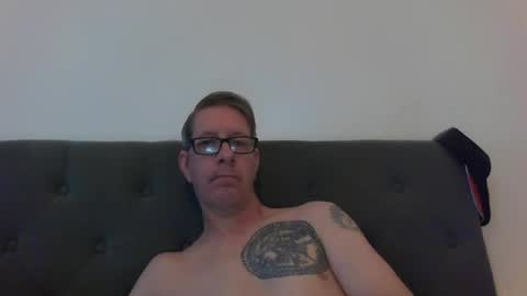 Snapshot of snub71 chatting on April 2026 08:40:01 AM snub71 online show from April 2026 08:40:01 AM