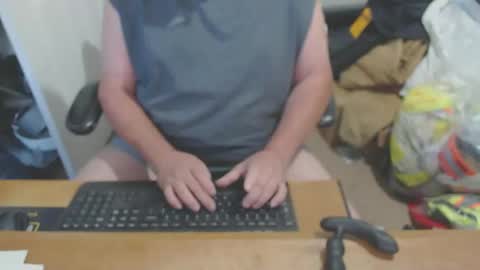 Snapshot of snwplwdrvr chatting on October 2025 02:01:02 PM snwplwdrvr online show from October 2025 02:01:02 PM