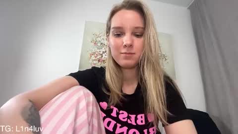 Snapshot of sof1bl1ss chatting on March 2026 06:57:01 PM Sofi online show from March 2026 06:57:01 PM