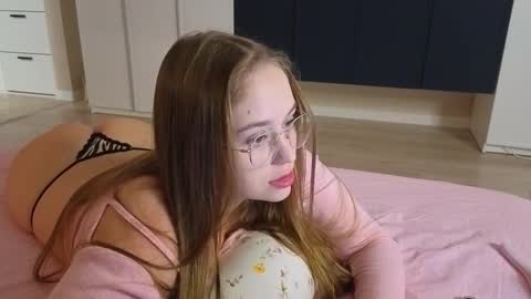 Sophy online show from December 2025 06:24:02 PM