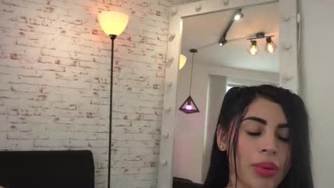 sofhia cruz online show from March 2026 07:53:02 PM