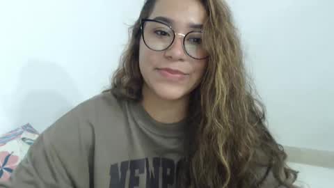 Snapshot of sofi4__ chatting on February 2025 09:04:02 AM sofi online show from February 2025 09:04:02 AM