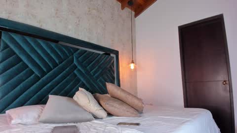 Snapshot of sofi_moreno chatting on December 2025 11:19:01 AM Sofi online show from December 2025 11:19:01 AM