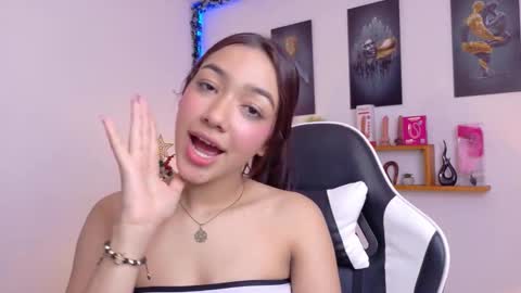 sofia_arango1107 online show from December 2025 06:39:01 PM