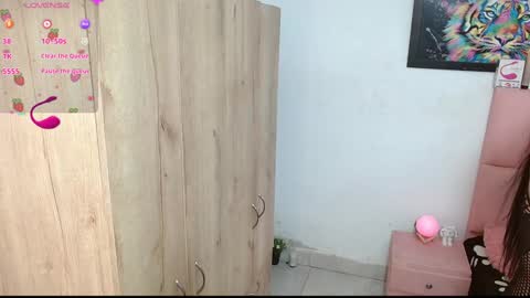 sofia online show from January 2025 08:15:02 PM