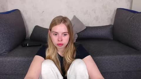 Snapshot of sofia_here chatting on May 2026 12:06:02 AM Sofia here online show from May 2026 12:06:02 AM