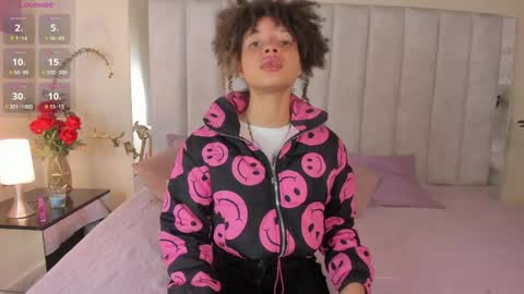 Snapshot of sofia_kay_ chatting on June 2026 08:02:02 PM S O F I A online show from June 2026 08:02:02 PM