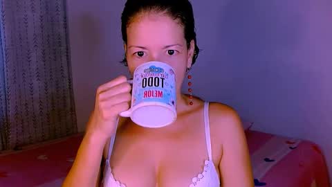 Sofia  online show from September 2025 09:30:01 PM