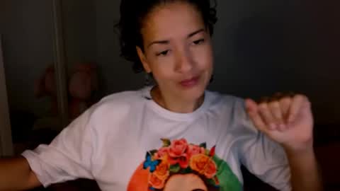 Sofia  online show from November 2025 10:21:01 PM