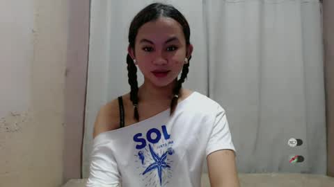 Snapshot of sofia_sweetheart18 chatting on June 2026 11:51:02 PM sofia_sweetheart18 online show from June 2026 11:51:02 PM