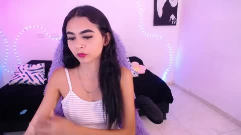Snapshot of sofia_tgn chatting on May 2026 06:24:01 PM sofia_tgn online show from May 2026 06:24:01 PM
