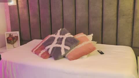 Sofi online show from April 2026 11:05:01 AM