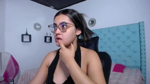 Sofia online show from April 2026 12:28:02 PM