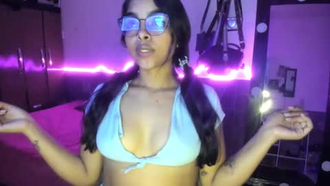 Snapshot of sofiacandy17 chatting on March 2025 08:38:02 PM Danna Sofia online show from March 2025 08:38:02 PM