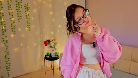 Sofia online show from March 2026 03:06:01 PM