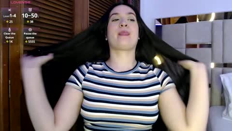 sofiaduque_26 online show from January 2025 08:47:01 PM