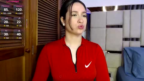 Snapshot of sofiaduque_26 chatting on June 2026 05:17:02 PM sofiaduque_26 online show from June 2026 05:17:02 PM