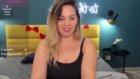 Sofia online show from February 2026 01:55:01 PM