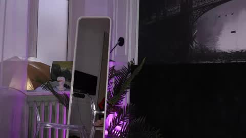 Sofia online show from October 2025 05:42:02 AM