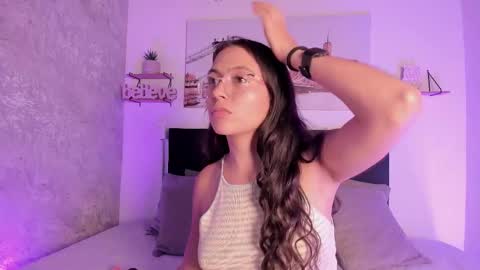 sofialujan_ online show from February 2026 12:30:02 AM