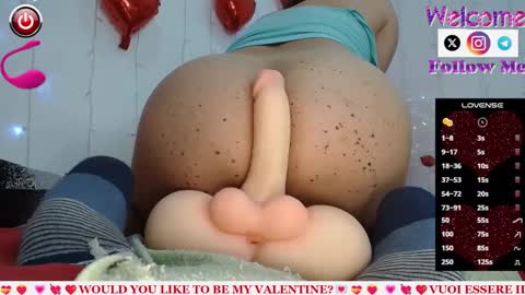 Snapshot of sofiamadisson chatting on February 2025 05:44:01 PM Sofia Madisson online show from February 2025 05:44:01 PM