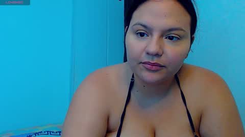 sofiamooon_ online show from December 2025 12:51:01 AM