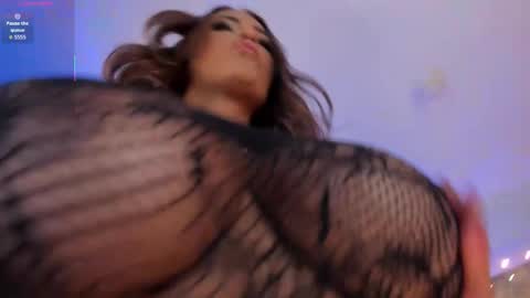 Sofia Reyes online show from November 2025 09:36:02 PM