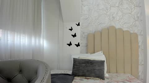 Sofia  online show from December 2024 12:00:02 PM