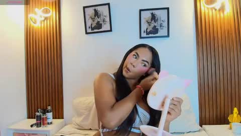 Snapshot of sofiasweett1 chatting on April 2026 09:37:02 AM online show from April 2026 09:37:02 AM