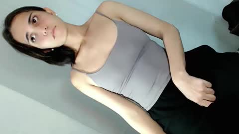 Sofie online show from March 2026 05:29:01 PM