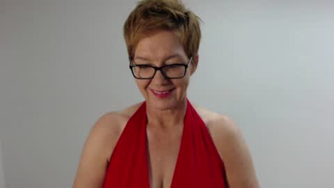 Snapshot of sofie_velvet chatting on June 2026 02:25:02 PM Sofie Velvet online show from June 2026 02:25:02 PM