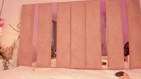 Sofie online show from January 2025 04:51:02 PM