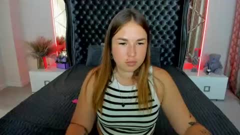 Snapshot of sofii_darling chatting on July 2026 04:43:01 PM sofii_darling online show from July 2026 04:43:01 PM