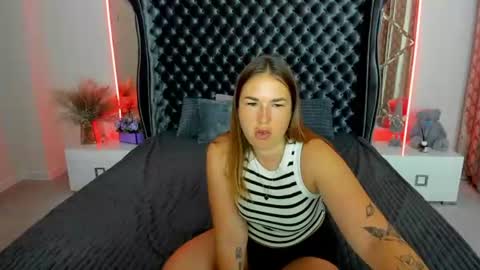 Snapshot of sofii_darling chatting on July 2026 01:58:33 AM sofii_darling online show from July 2026 01:58:33 AM