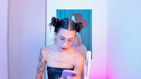 Sofi online show from April 2026 04:01:01 PM