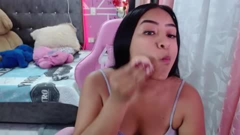 Snapshot of sofiiadreams chatting on January 2025 11:06:01 PM sofia Dreams online show from January 2025 11:06:01 PM