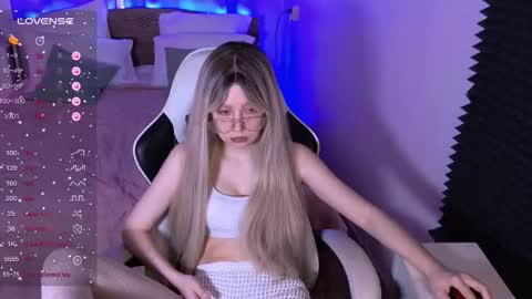 Sofia online show from February 2026 04:17:01 AM