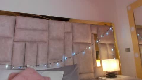 Sofia online show from January 2025 11:02:01 PM