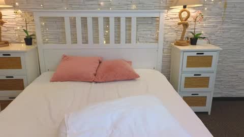 Snapshot of soft_lilly chatting on March 2026 06:06:01 AM Lilly online show from March 2026 06:06:01 AM