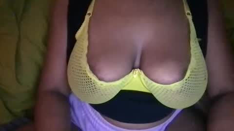 Jade online show from April 2026 03:20:01 AM