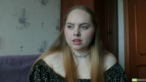 Snapshot of softhypnose chatting on May 2026 06:19:02 AM softhypnose online show from May 2026 06:19:02 AM