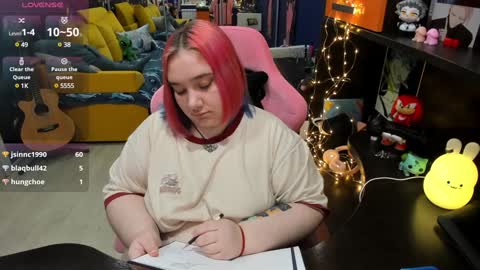 Sofie online show from February 2025 05:53:02 AM