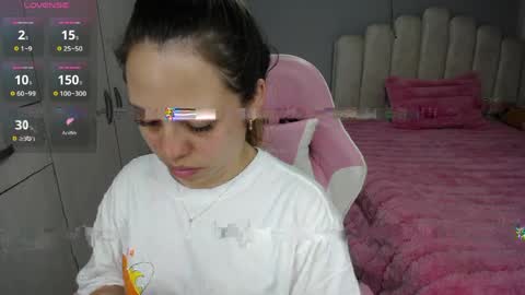 Snapshot of softkiss_x chatting on May 2026 04:59:02 PM Fran online show from May 2026 04:59:02 PM