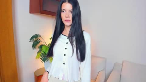 Alice online show from September 2025 07:03:02 AM