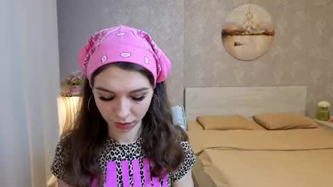 Kelly online show from June 2026 05:19:01 PM